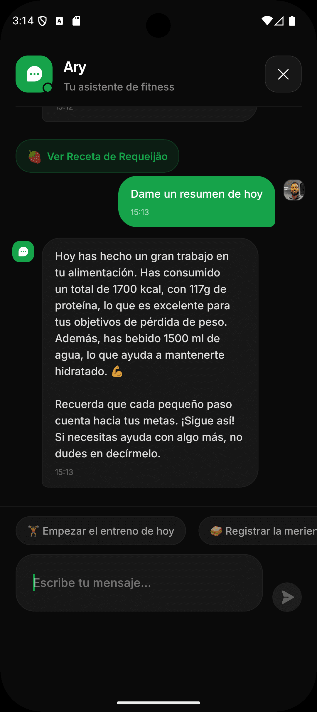 Ary, el coach con IA de FIT4EAT, respondiendo sobre la alimentación del día
